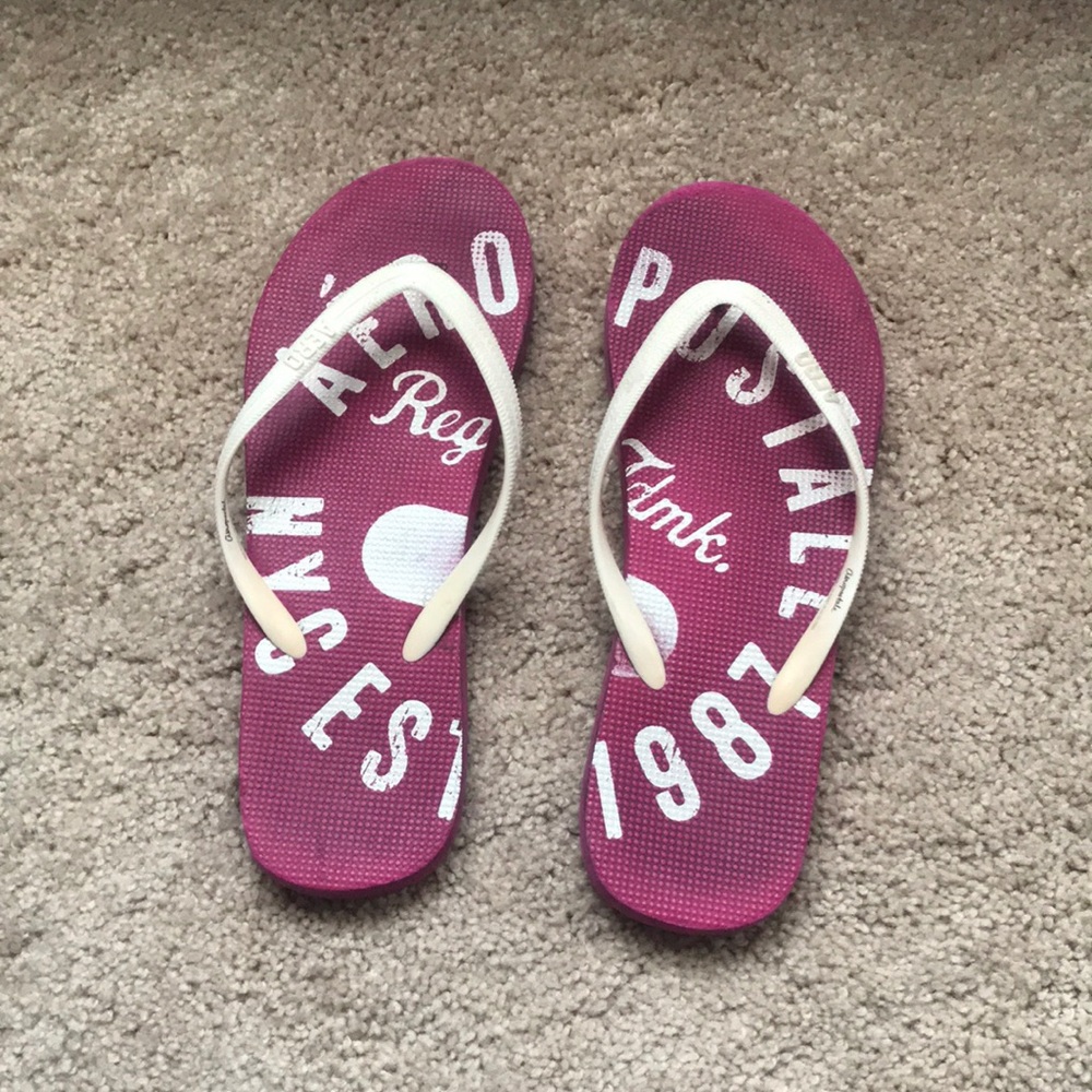Aeropostale Flip Flops